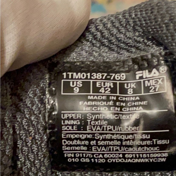 Fill Axilus gorgeous sneaker with stunning color use but in good conditions - Picture 9 of 9